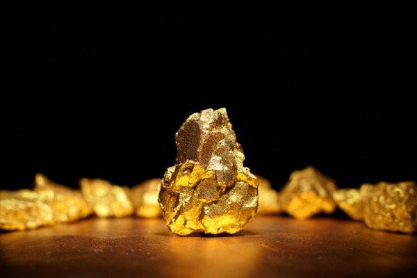 Đồng đô la Mỹ yếu + lạm phát cao, liệu vàng sẽ phản công trong năm 2022