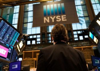 Goldman Sachs, Citigroup, JPMorgan, Bank of America và Wells Fargo hô hào bắt đáy