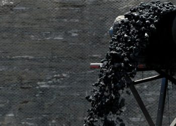 Indonesia cấm xuất khẩu than từ tháng 1/2022