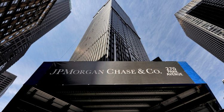 Chiến lược gia Mark Kolanovic của JPMorgan nhận định đã đến lúc nhà đầu tư nên bắt đáy.