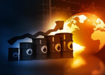 Giá dầu chạm 150 USD? JPMorgan Chase suy luận về căng thẳng địa chính trị Nga-Ukraine
