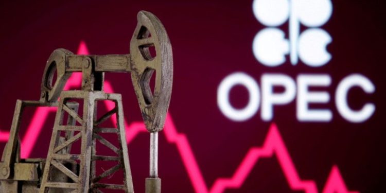 Triển vọng dầu thô vẫn lạc quan? Liệu OPEC+ vẫn sẽ tăng sản lượng trong năm 2022?