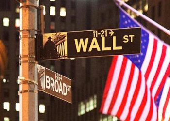 Các ngân hàng lớn nhất Phố Wall thu lợi nhuận cao trong năm 2021.