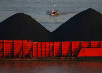 Philippines đề nghị Indonesia dỡ bỏ lệnh cấm xuất khẩu than đá