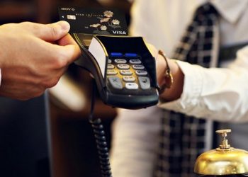 Visa Infinite - dòng thẻ vua trong danh sách dòng thẻ tín dụng đen sang chảnh.