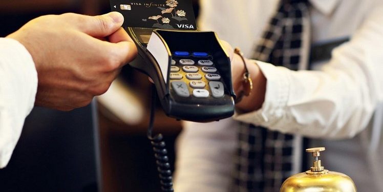 Visa Infinite - dòng thẻ vua trong danh sách dòng thẻ tín dụng đen sang chảnh.