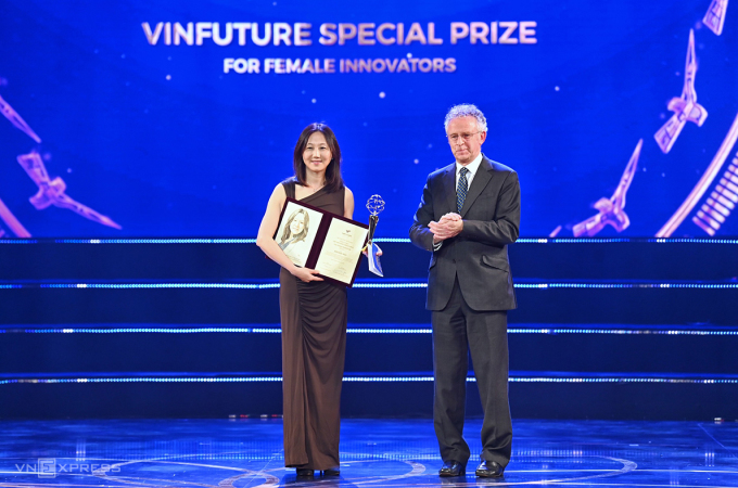 ViMoney: VinFuture - Sự kiện khoa học tầm cỡ, quy tập những bộ óc kiệt xuất nhất của thế giới đương đại - Giải thưởng đặc biệt cho nhà khoa học nữ