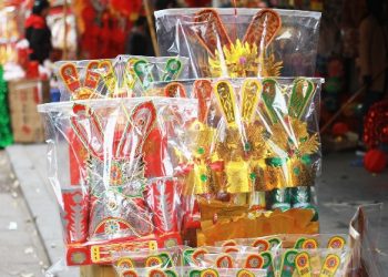 Doanh nghiệp Việt bán vàng mã, thu gần 1,5 triệu USD