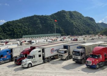 Trung Quốc dừng thông quan hàng hóa trong 7 ngày Tết