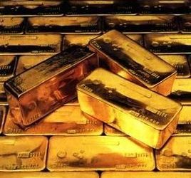 Giá vàng trong nước “đứng im”, mặc thế giới… giằng co