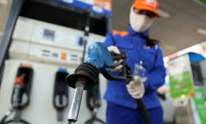 Giá xăng dầu ngày mai giảm sốc, hơn 1.000 đồng/lít?