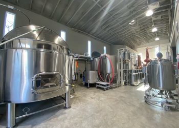 Điều kiện nấu, kinh doanh rượu ở Mỹ nghiêm ngặt đến mức nào?