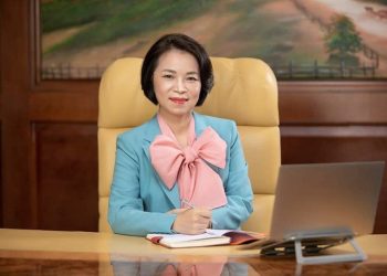 Hình ảnh bà Phạm Thu Hương lần đầu xuất hiện trước truyền thông