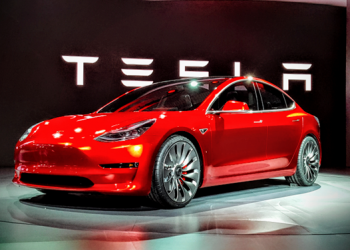 Tesla lập kỷ lục về doanh thu và lợi nhuận quý IV/2021