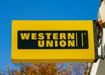 Western Union là gì? Phí chuyển tiền qua Western Union