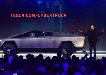 ViMoney: Tesla cho khách "leo cây" 2 năm khi đặt cọc mua xe bán tải điện Cybertruck