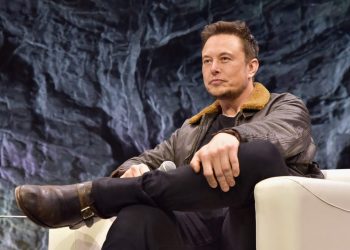 ViMoney: Elon Musk có "phản ứng tốt nhất từ trước đến nay" trước lời chỉ trích gây sốc về Bitcoin của Charlie Munger