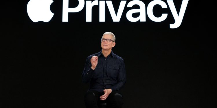 Apple - Một thay đổi nhỏ đã cuốn bay 315 tỷ USD