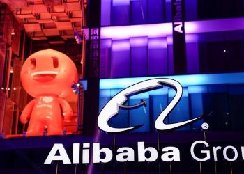 Doanh thu tăng trưởng thấp kỷ lục, Alibaba mất dần ưu thế?