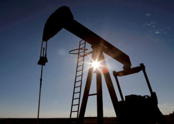 Giá dầu đạt đỉnh cao nhất trong vòng 7 năm và nỗi sợ vô hình