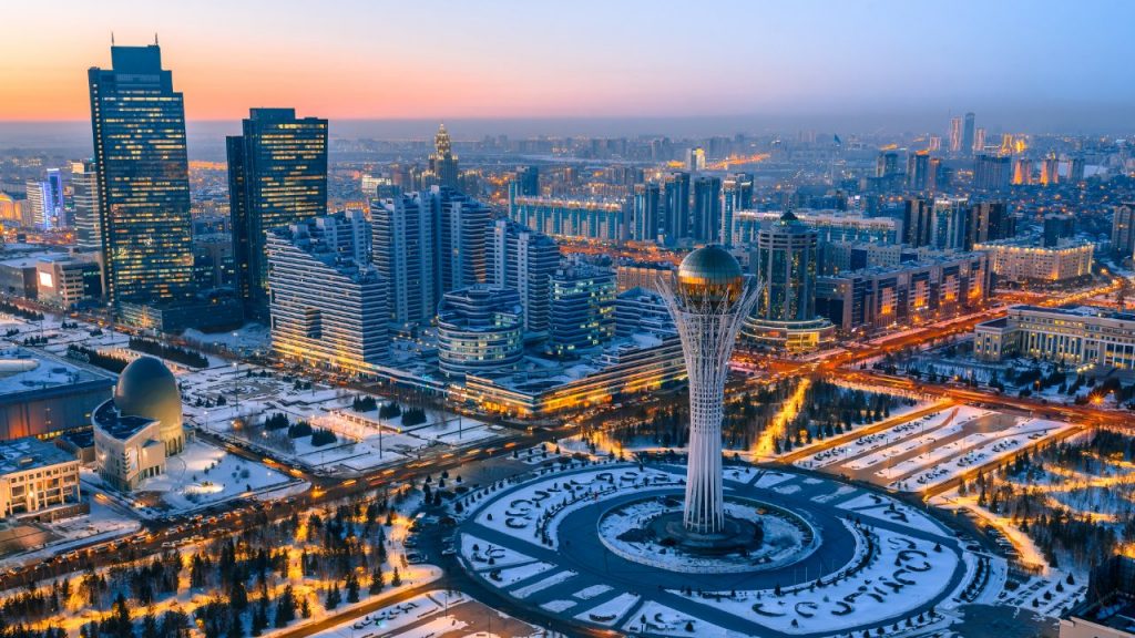 Kazakhstan đề xuất tăng thuế thiết bị và khai thác tiền điện tử