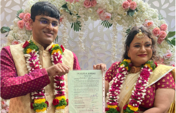 Cặp đôi kỷ niệm đám cưới bằng lời thề NFT