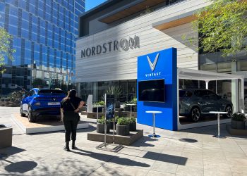 VinFast California Roadshow - VinFast quảng bá mẫu xe SUV điện tại Mỹ