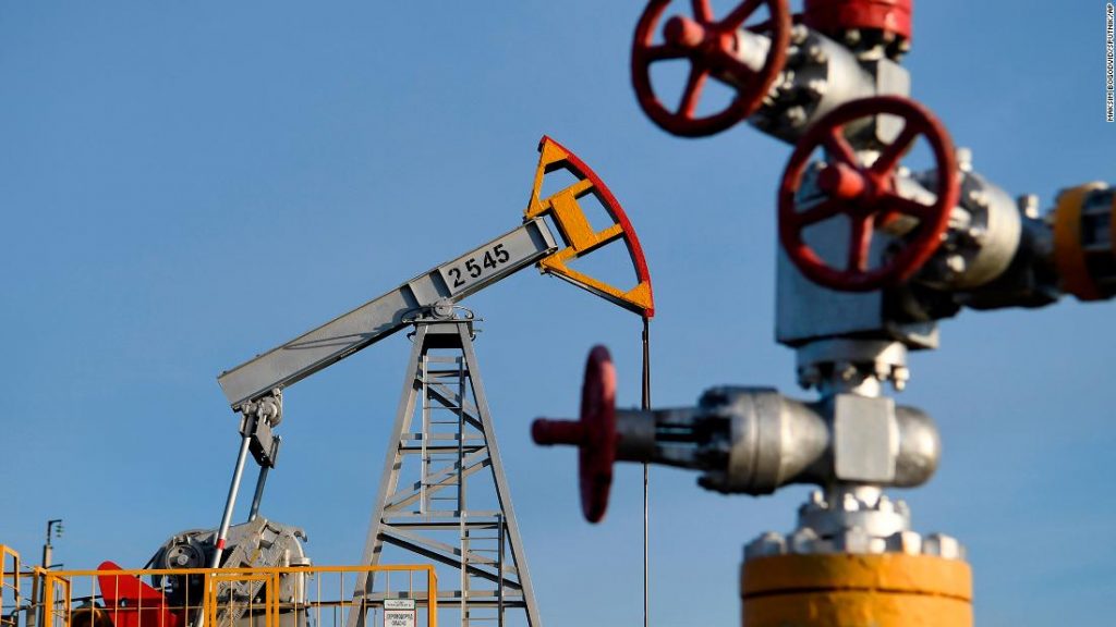 Căng thẳng chiến tranh Nga - Ukraine sẽ đẩy giá dầu đến mốc 100 USD