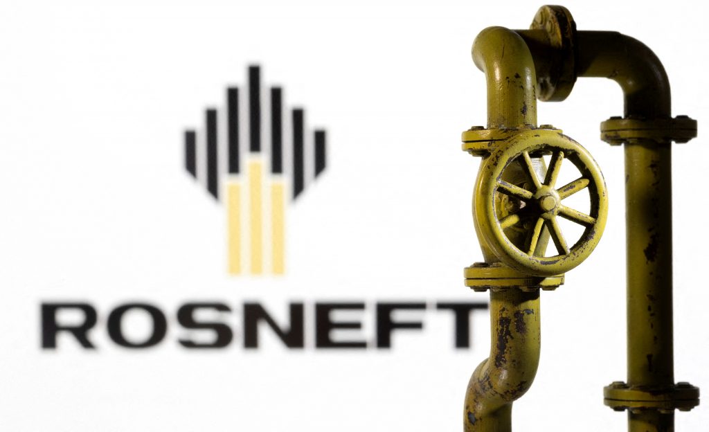 Lỗ lớn 25 tỷ USD, Tập đoàn năng lượng BP vẫn phải rút khỏi công ty dầu khí Rosneft của Nga