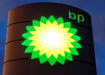 Lỗ lớn 25 tỷ USD, Tập đoàn năng lượng BP vẫn phải rút khỏi công ty dầu khí Rosneft của Nga