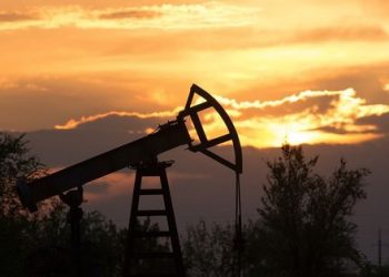 Ngay cả khi giá dầu tăng lên 200 USD, những gã khổng lồ dầu đá phiến của Mỹ cũng không tăng sản lượng