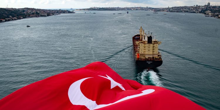 Xung đột Nga-Ukraine leo thang, Thổ Nhĩ Kỳ làm gì tiếp theo chính là mấu chốt!