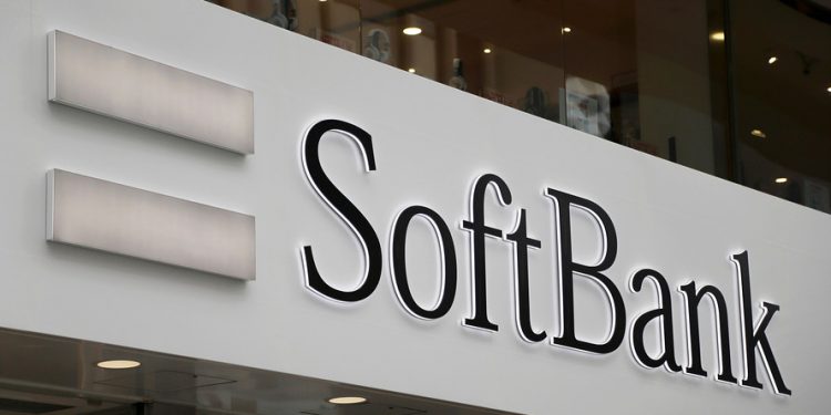 Tập đoàn SoftBank hứng chịu tin xấu dồn dập