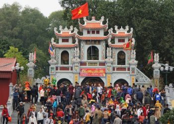 vimoney: Đền Bà Chúa Kho tạm dừng đón khách từ 5/2