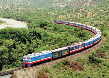 FLC đề xuất đầu tư tuyến đường sắt Viêng Chăn - Vũng Áng