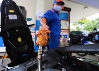 Giá xăng ngày 3/1 vượt 22 nghìn đồng/lít