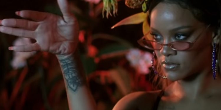 Ca sĩ Rihanna đưa thương hiệu Fenty” lên Metaverse, HSBC mua đất trên The Sandbox