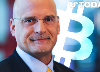 Mike McGlone của Bloomberg: Bitcoin cho thấy “Sức mạnh khác biệt” so với Nasdaq