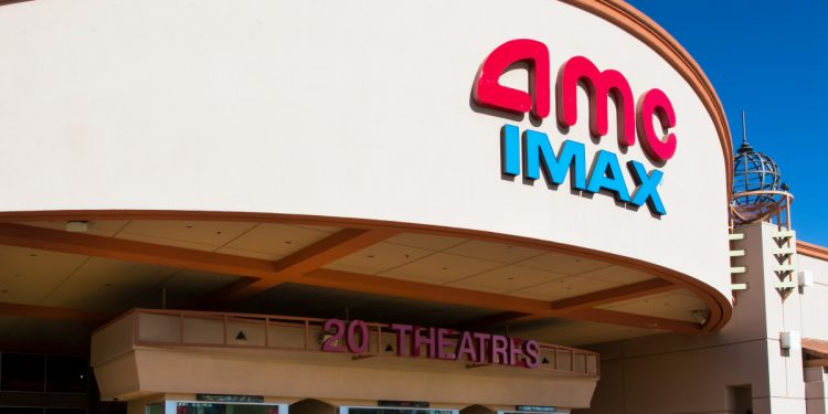 AMC chuẩn bị chấp nhận Shiba Inu và Dogecoin, CEO Adam Aron nói về tiền điện tử