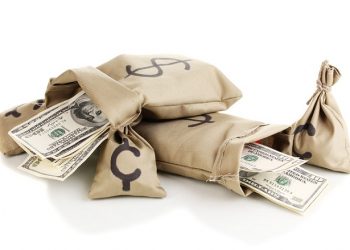 ViMoney: Những cổ phiếu tiềm năng có EPS tăng trưởng trong 3 năm