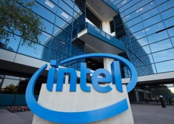 Chạy đua chip với châu Á, Intel tiếp sức EU