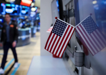 Chứng khoán Phố Wall trượt dốc trước bình luận “Hawkish” của Chủ tịch FED