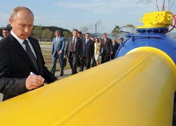 EU xem xét từ bỏ nhập khẩu khí đốt từ Nga trong 5 năm