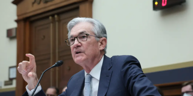 Người tiêu dùng ảnh hưởng gì sau khi FED tăng lãi suất lên 25 điểm cơ bản?