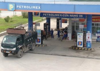Ảnh hưởng bởi giá xăng dầu, doanh nghiệp vận tải xoay sở duy trì hoạt động