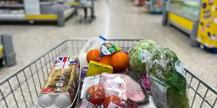 Lạm phát ở Anh vượt mốc 6% khiến 30 năm tài chính Anh gặp vận hạn?