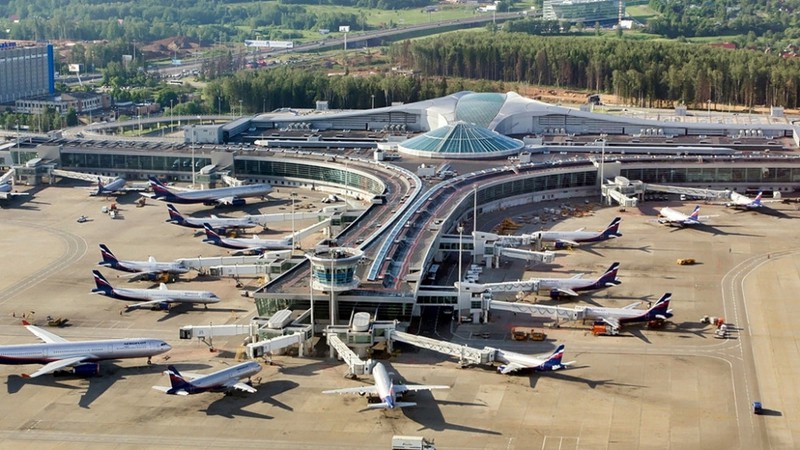 Ngành hàng không gặp khó khăn khi phương Tây và Nga