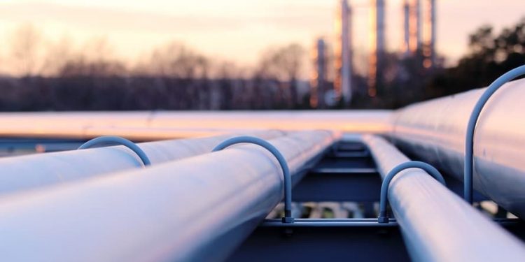 Giá dầu cao mà không chịu tăng sản lượng để hạ nhiệt? Saudi Arabia từ chối chịu trách nhiệm!