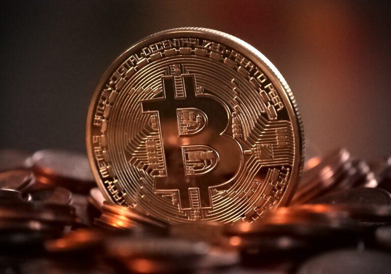 ViMoney: InvestAnswers: Liệu Bitcoin có thất bại trong việc trở thành một tài sản trú ẩn an toàn hay không?