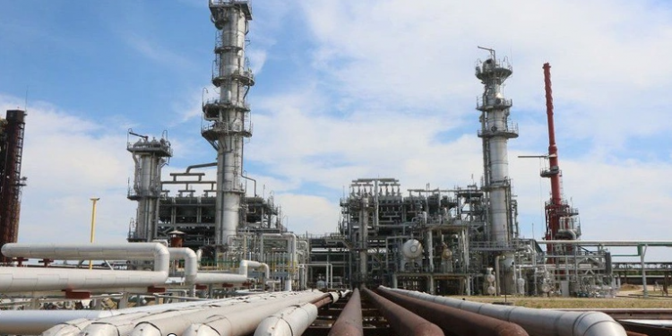 Thêm Lithuania tuyên bố ngừng nhập khẩu dầu và khí đốt của Nga